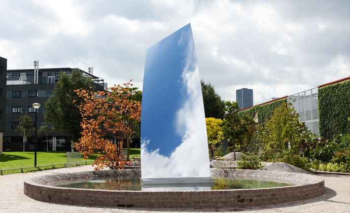Polished Sculpture Anish Kapoor Sky Mirror