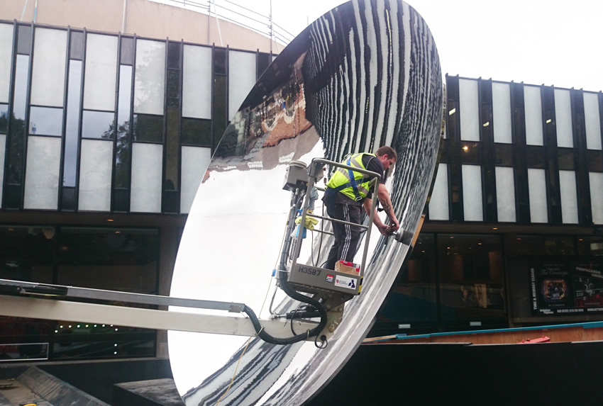 role of polishing metal sculpture