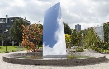 Anish Kapoor
Sky Mirror (for Hendrik)
2017
Stainless steel
6.3 x 2.5 x 2 m
photographer Peter Cox
© Anish Kapoor, All Rights Reserved, DACS, 2017 Anish Kapoor Sky Mirror (for Hendrik) 2017 Stainless steel 6.3 x 2.5 x 2 m photographer Peter Cox © Anish Kapoor, All Rights Reserved, DACS, 2017