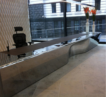 Stage One, Skanska reception Desk Photo courtesy of Stage One. Stage One, Skanska reception Desk Photo courtesy of Stage One.