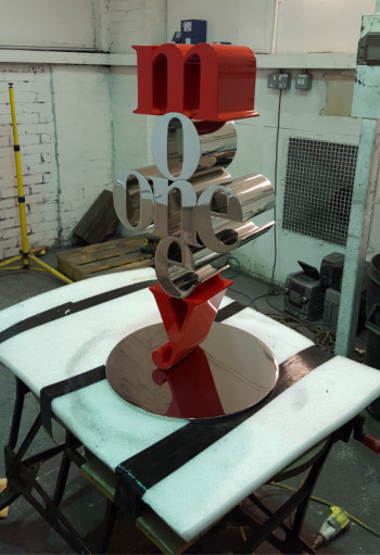 Santiago Montoya, My Money, complete restoration, Photo HGMP Santiago Montoya, My Money, complete restoration, Photo HGMP